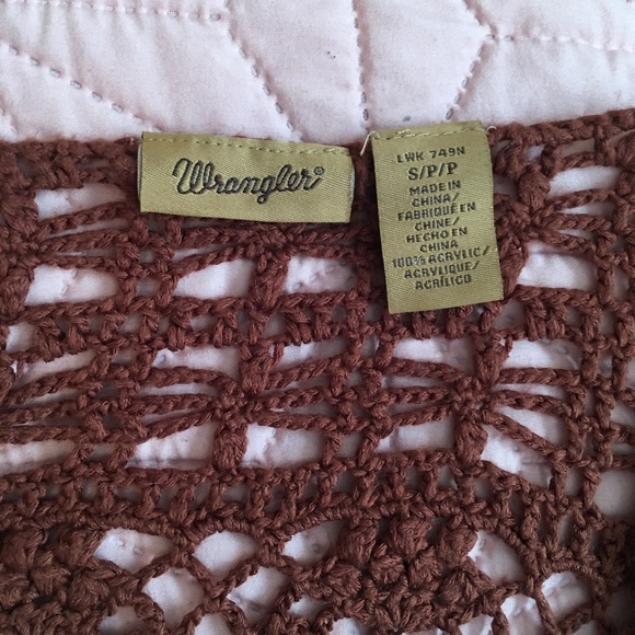 Wrangler Top - Picture 2 of 2